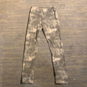 Gray camo kids leggings